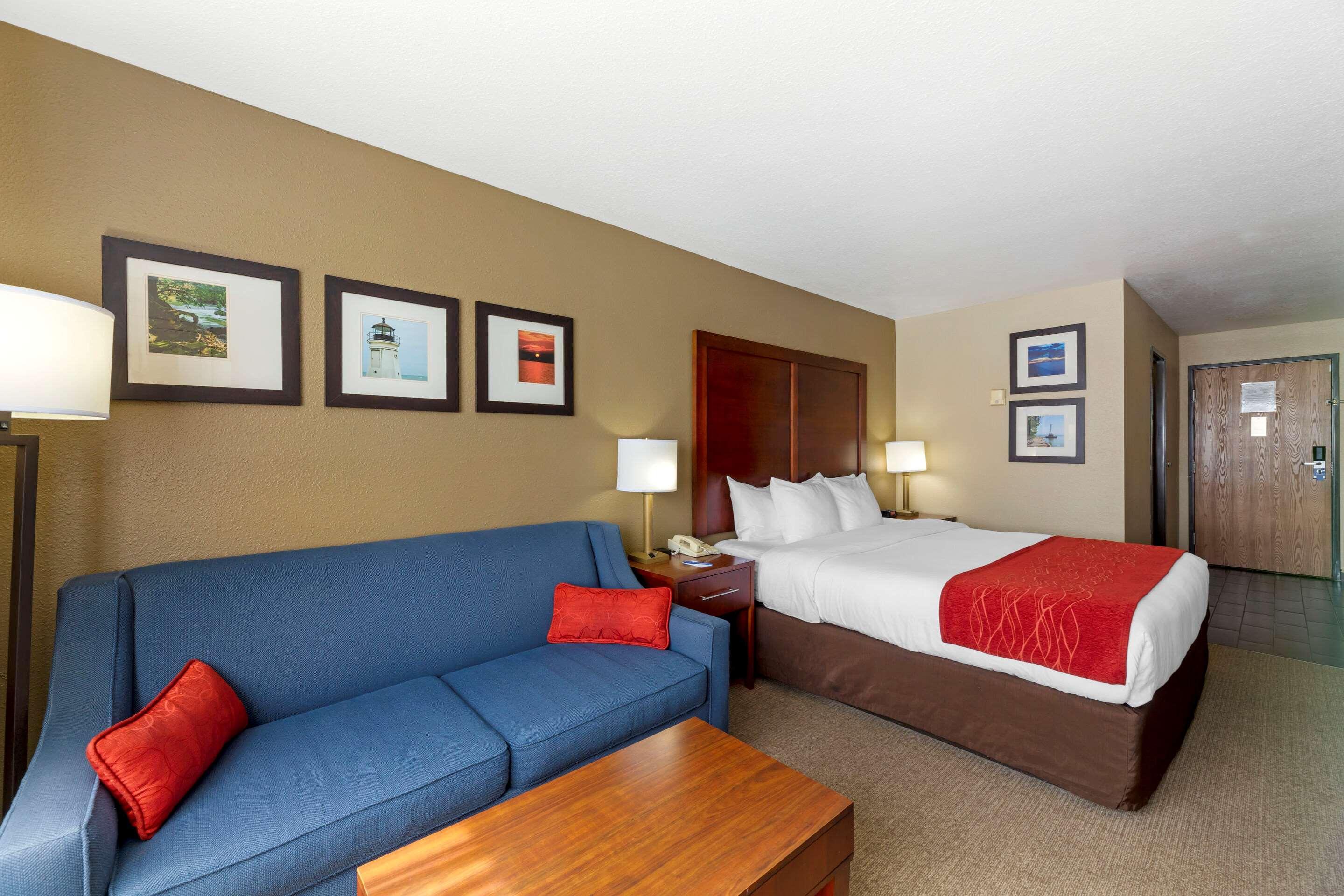 Comfort Inn River'S Edge Huron Esterno foto